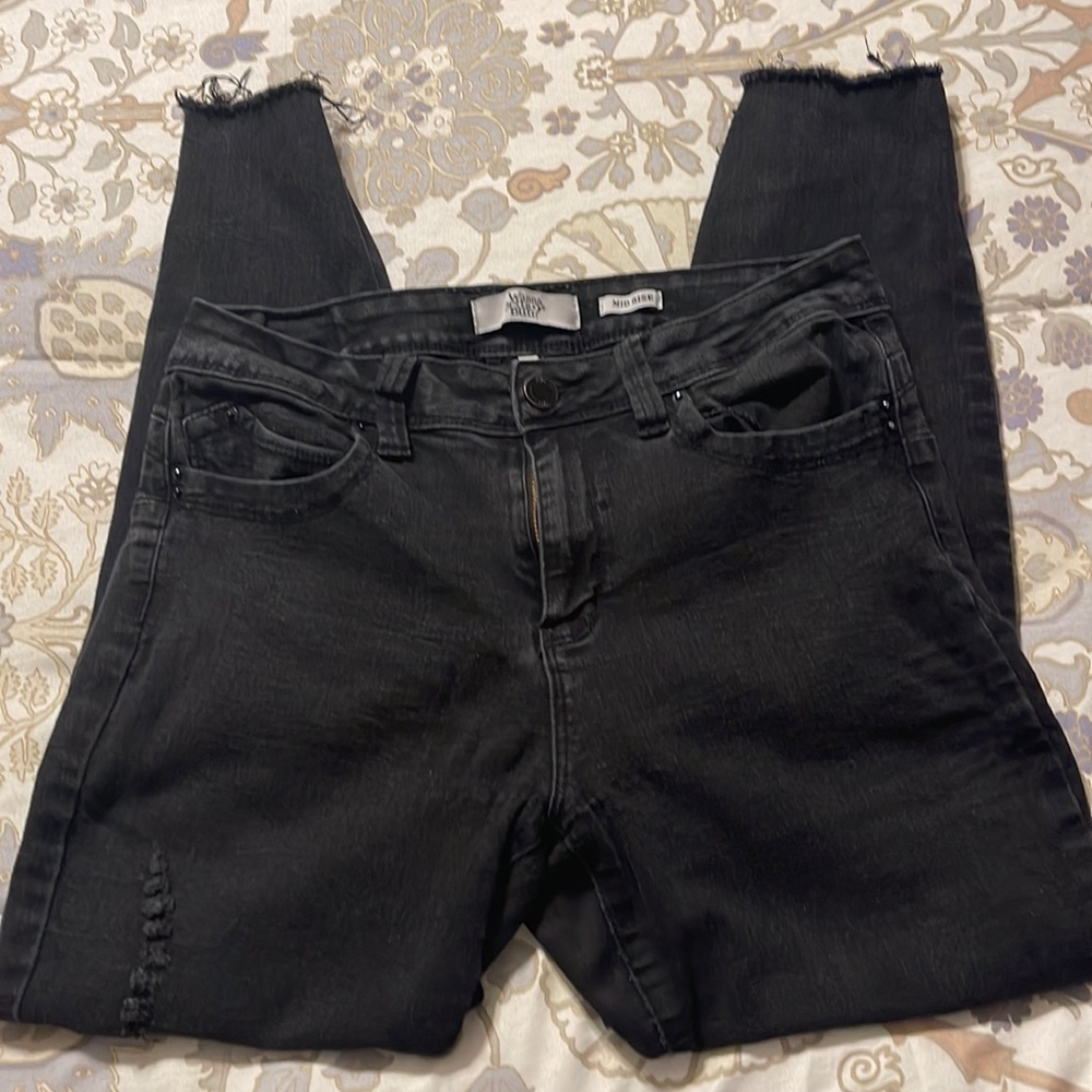 Black Mid- Rise Skinny Jeans